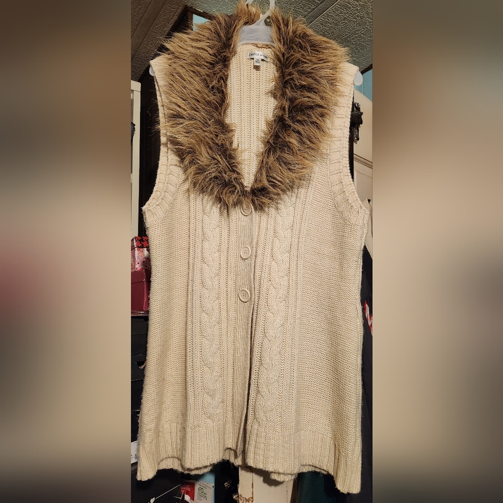 Croft & Barrow Knit Cream Sweater Vest with Faux Fur Collar size XL